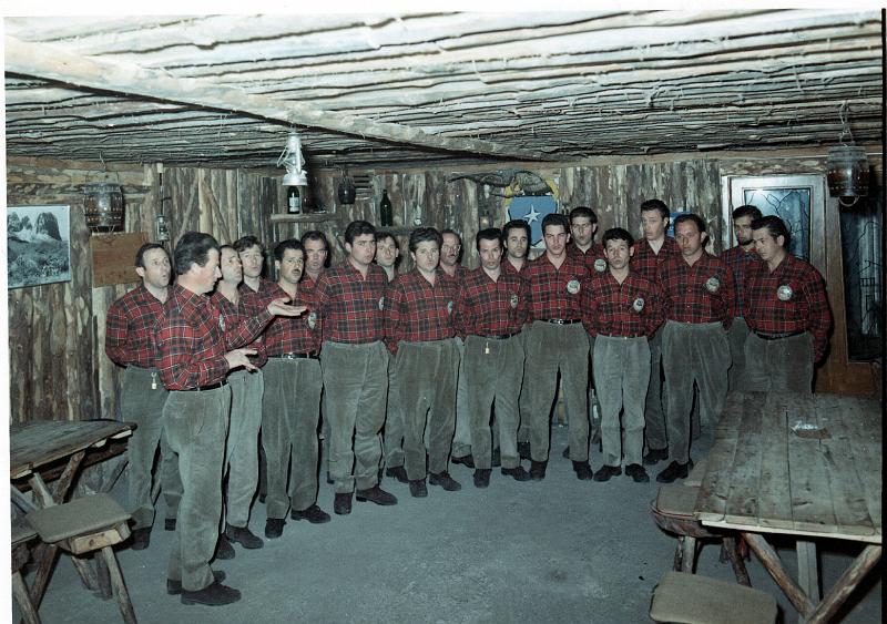 1969.jpg - 1969 la prima sede del coro